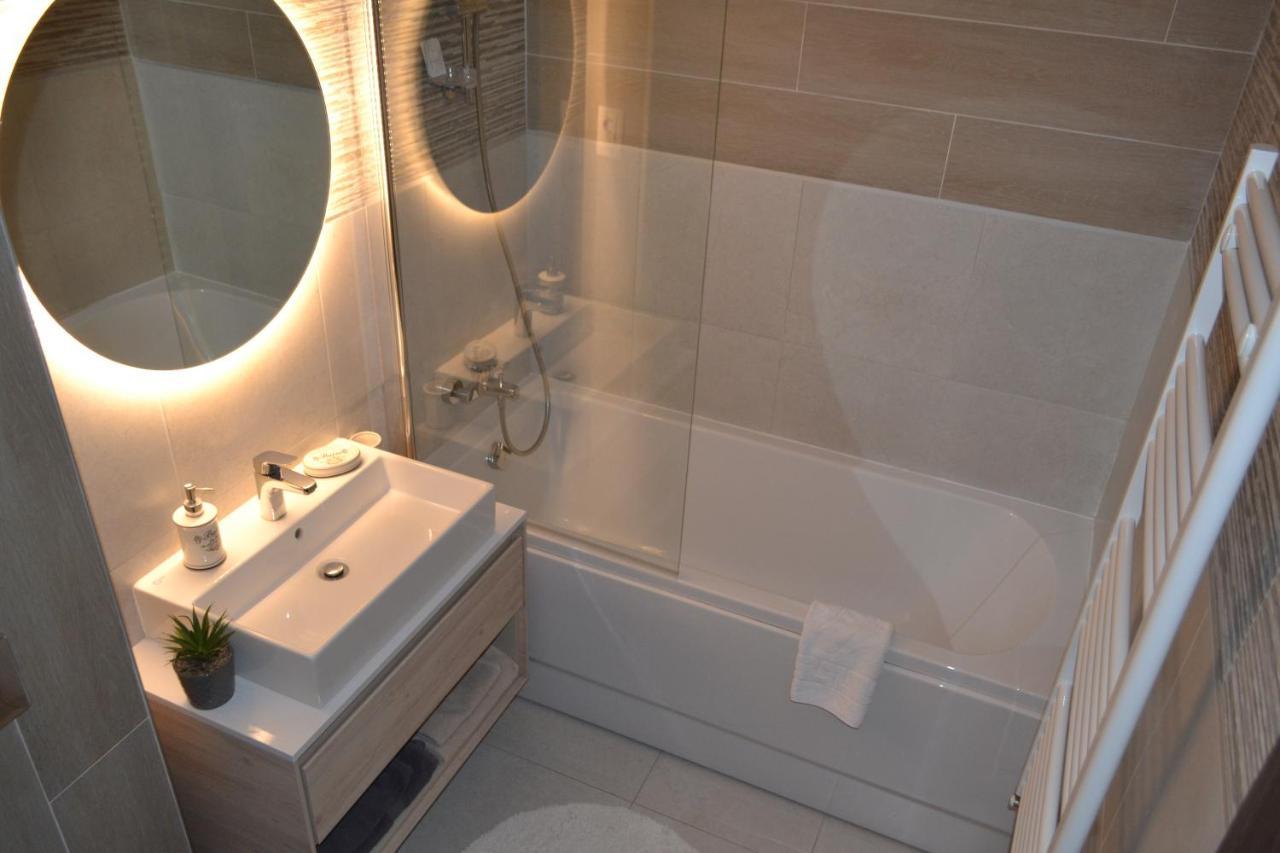 Wonderful Apartment Брашов Экстерьер фото