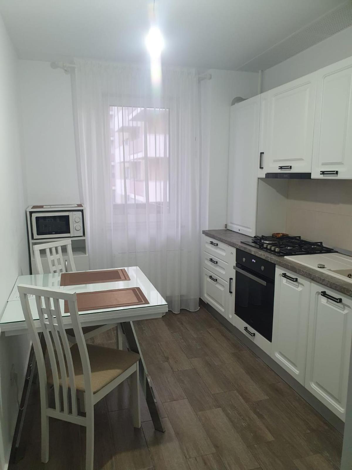 Wonderful Apartment Брашов Экстерьер фото